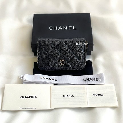 [국내배송] 샤넬 지퍼 동전지갑 캐비어 금장