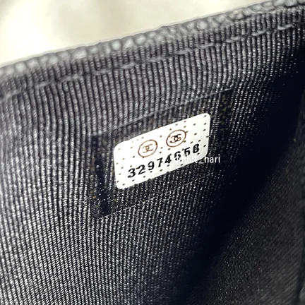 [국내배송] 샤넬 클래식 지퍼 카드 지갑 블랙